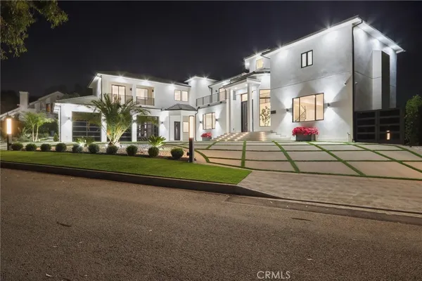 $3,895,000 | 10511 Mary Bell Avenue, Shadow Hills, CA 91040