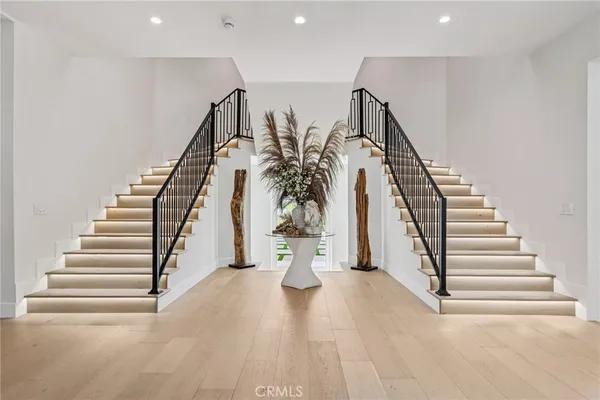 $3,895,000 | 10511 Mary Bell Avenue, Shadow Hills, CA 91040