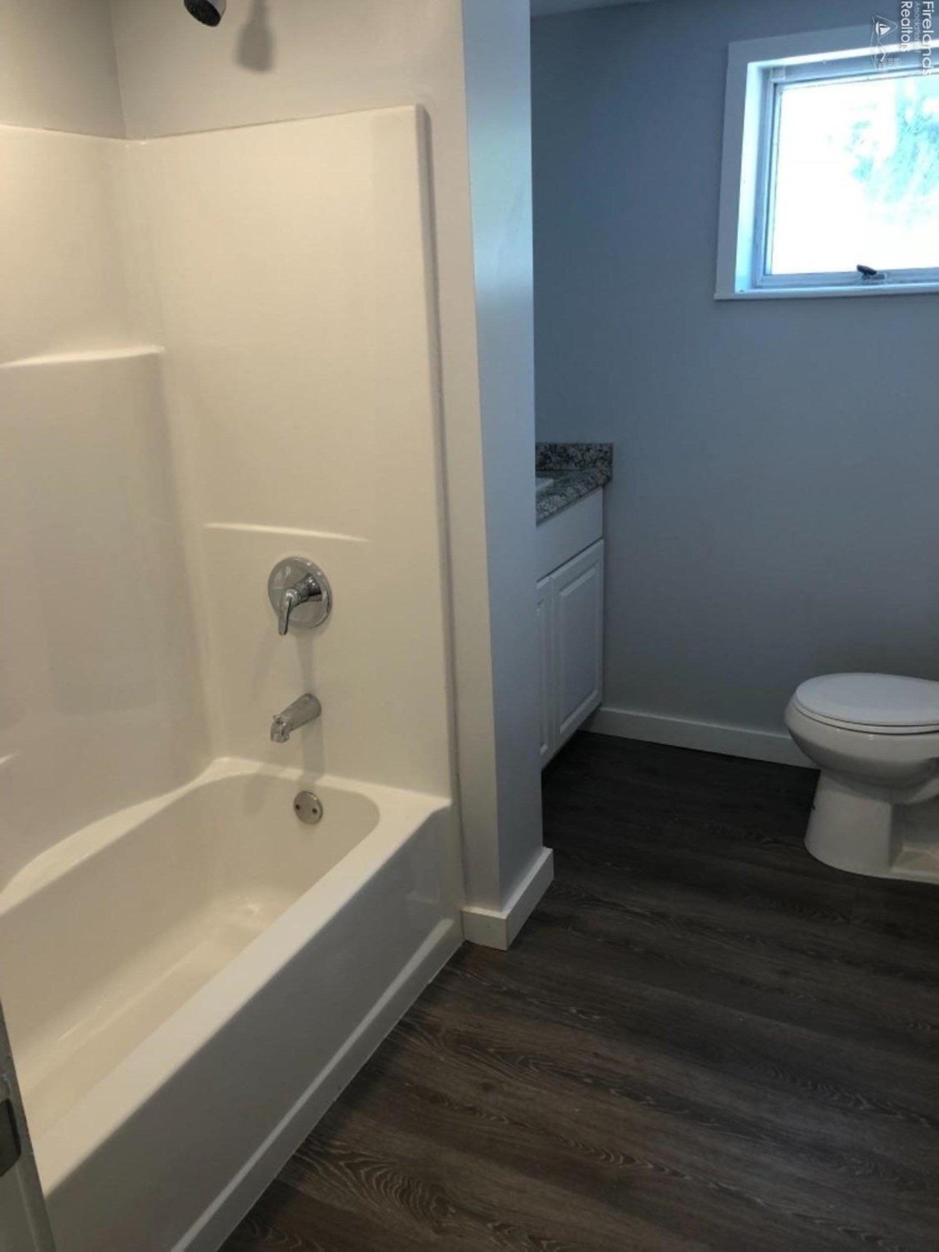 205 Michigan Avenue Huron, OH 44839 - Photo 5 of 10 Gallery Image 5