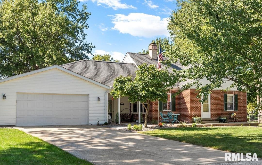 5939 North Lake Road Springfield, IL 62711 - Photo 1 of 63