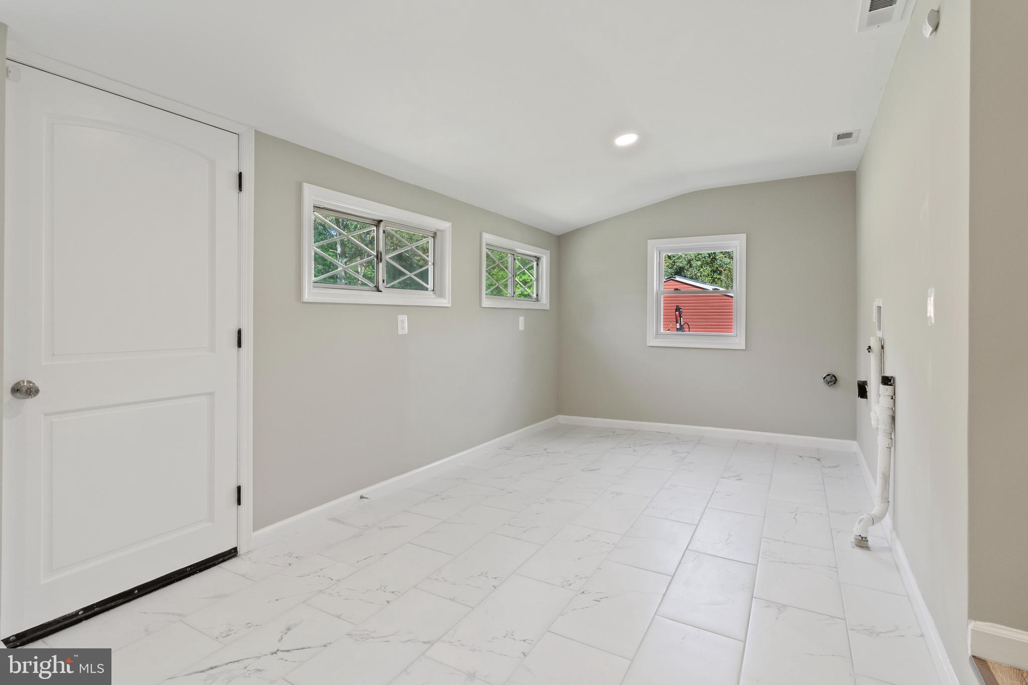 8708 Crest Road Severn, MD 21144 - Photo 33 of 41 Gallery Image 33