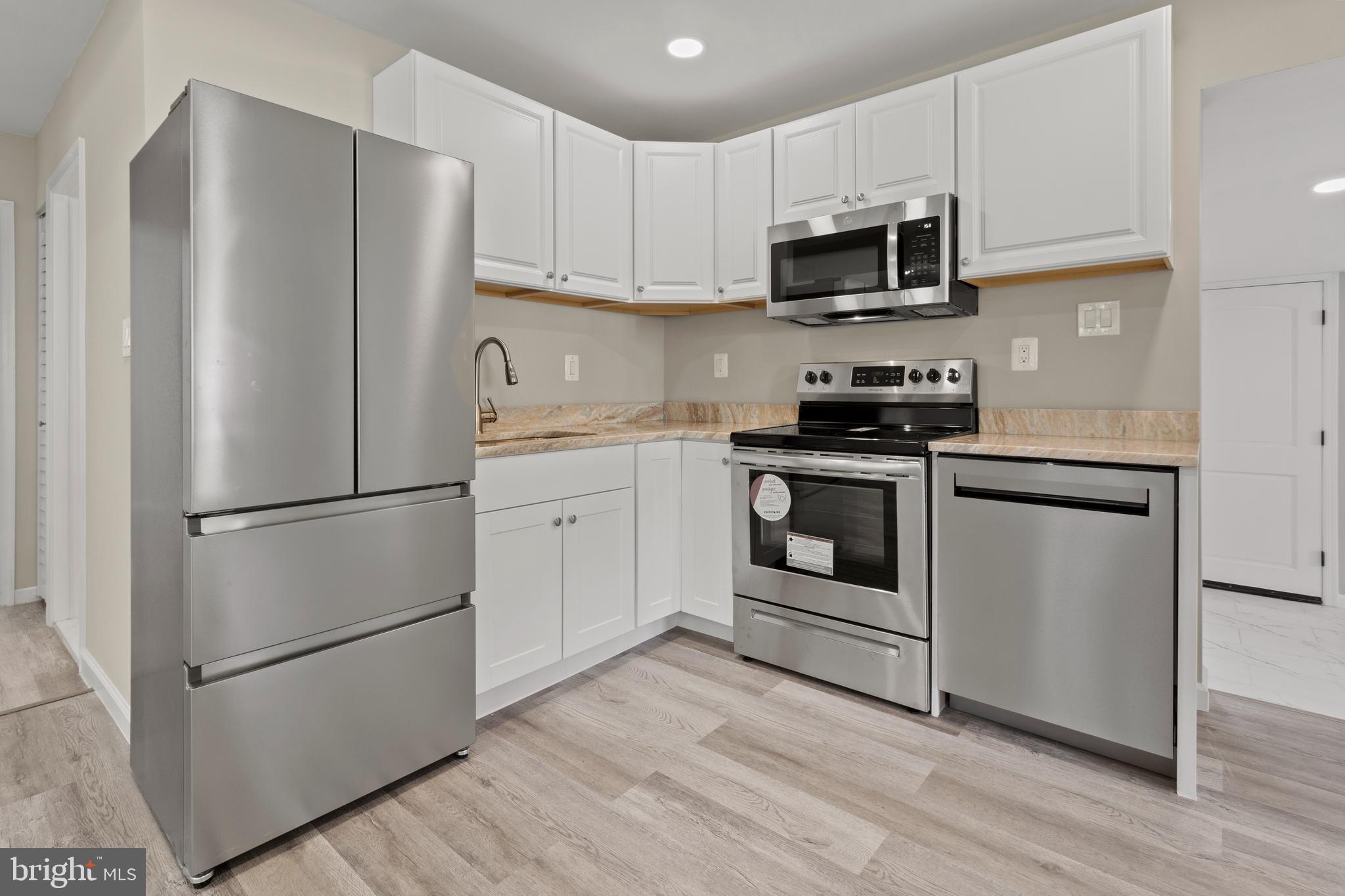 8708 Crest Road Severn, MD 21144 - Photo 5 of 41 Gallery Image 5