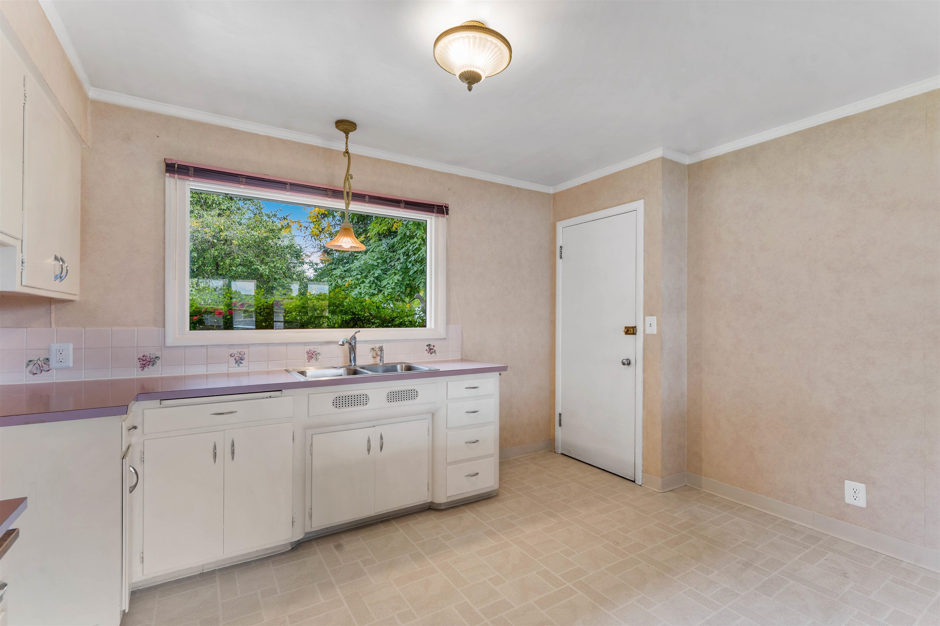 212 North McCabe Road Spokane Valley, WA 99216 - Photo 7 of 23