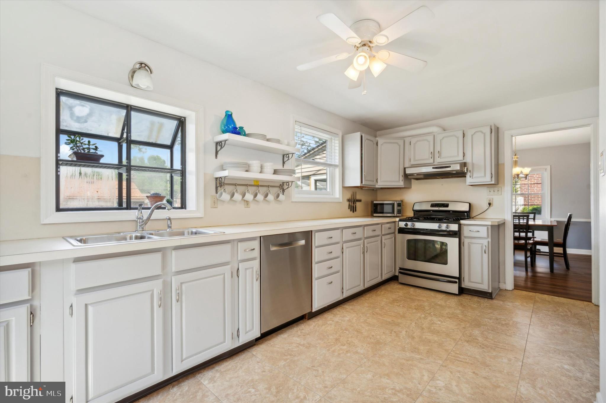 145 Friendship Road Drexel Hill, PA 19026 - Photo 9 of 26 Kitchen