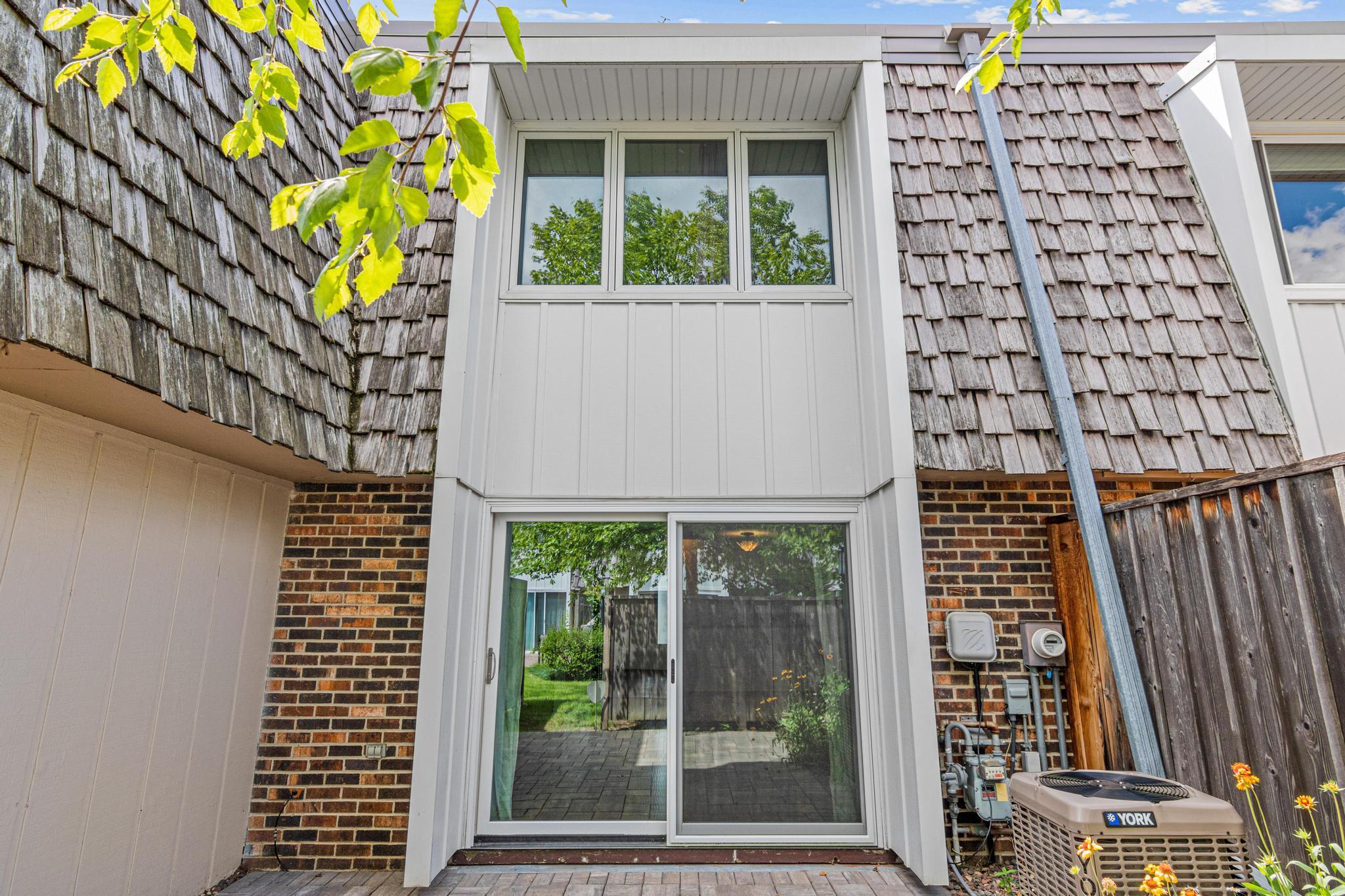 6052 Golden Valley Road Golden Valley, MN 55422 - Photo 36 of 43