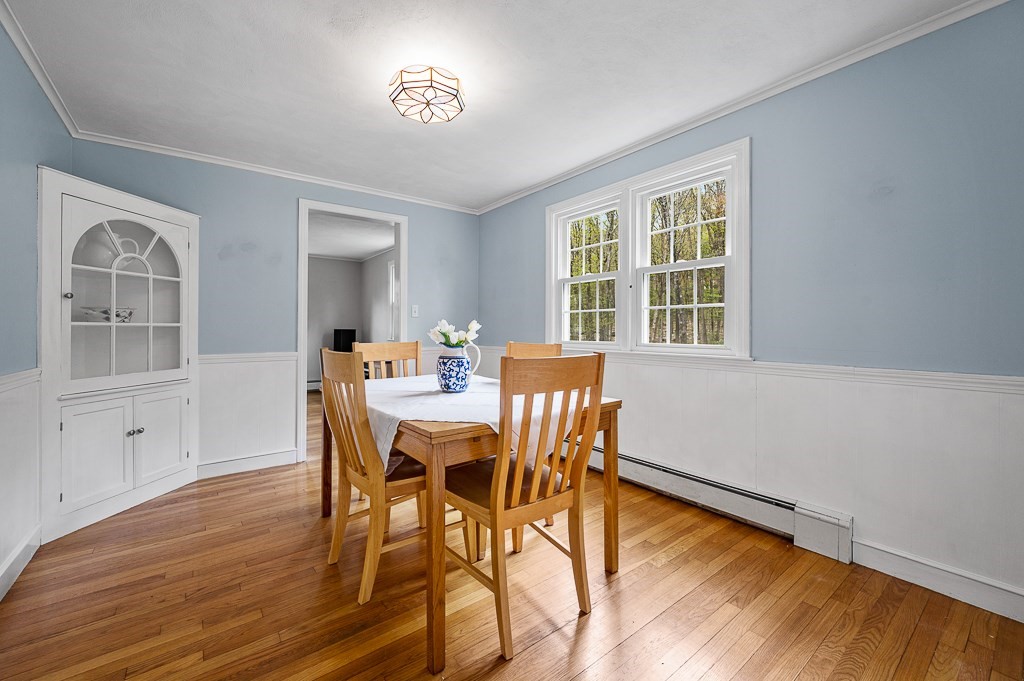 8 Valley Brook Road Westborough, MA 01581 - Photo 5 of 28 Gallery Image 5