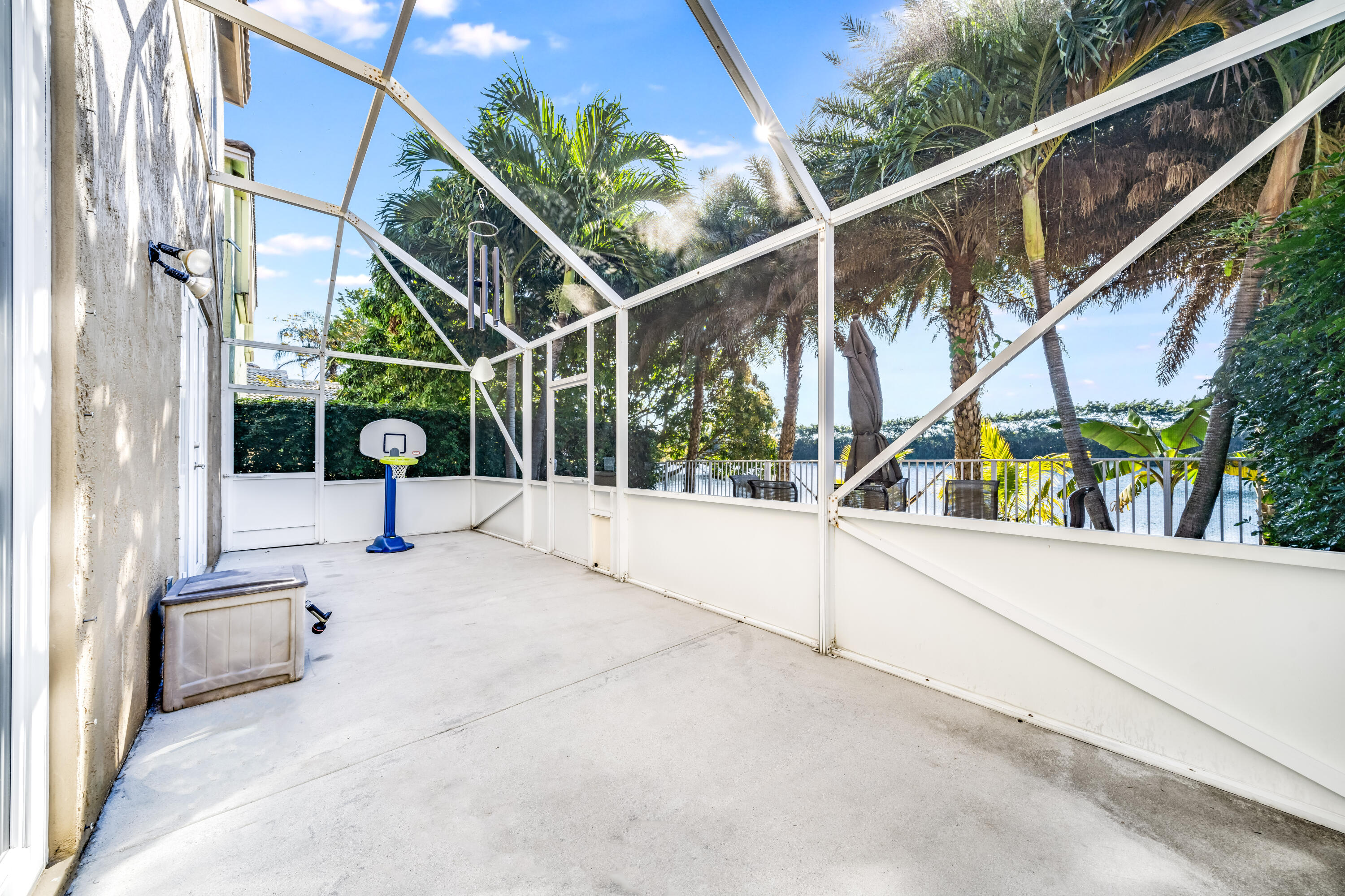 5236 Eagle Cay Way Coconut Creek, FL 33073 - Photo 17 of 33 a view of entryway
