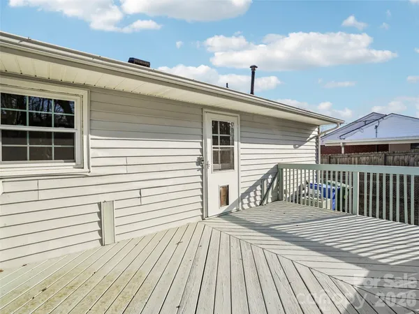 $399,500 | 23 Starmount Drive, Asheville, NC 28806