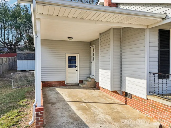 $399,500 | 23 Starmount Drive, Asheville, NC 28806