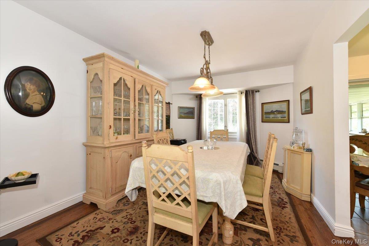 44 Peppermint Road Commack, NY 11725 - Photo 11 of 35