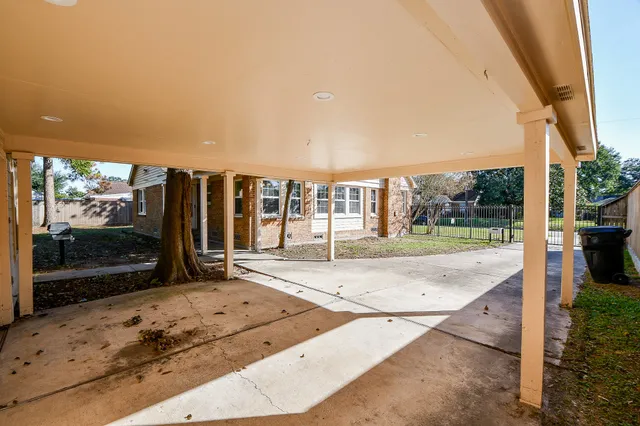 a view of a house with a outdoor space