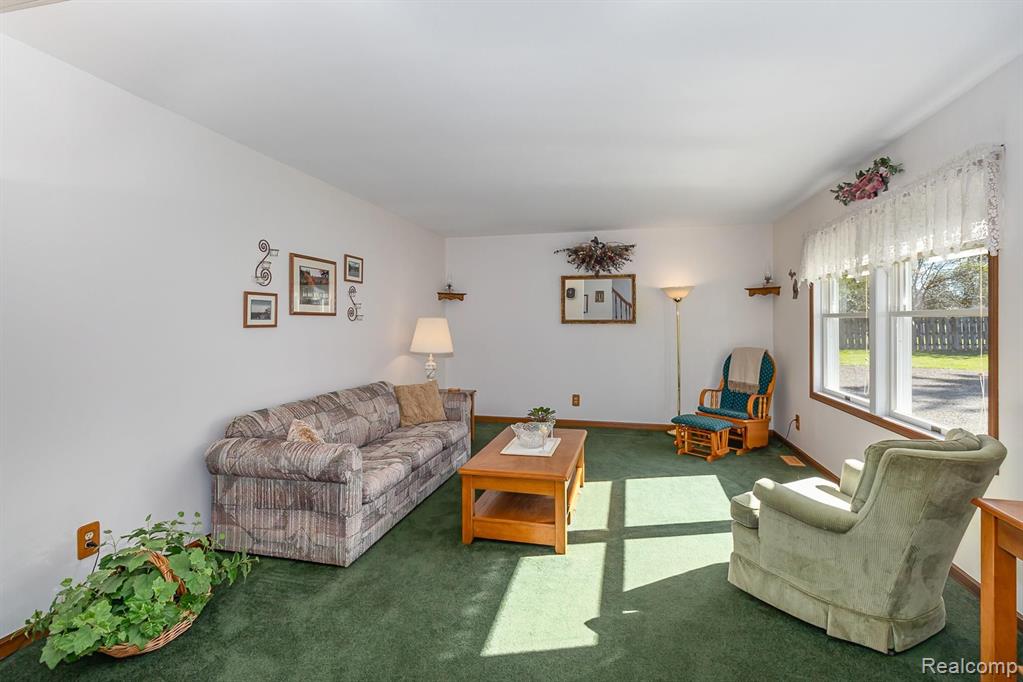 4168 West Coon Lake Road Howell, MI 48843 - Photo 3 of 36