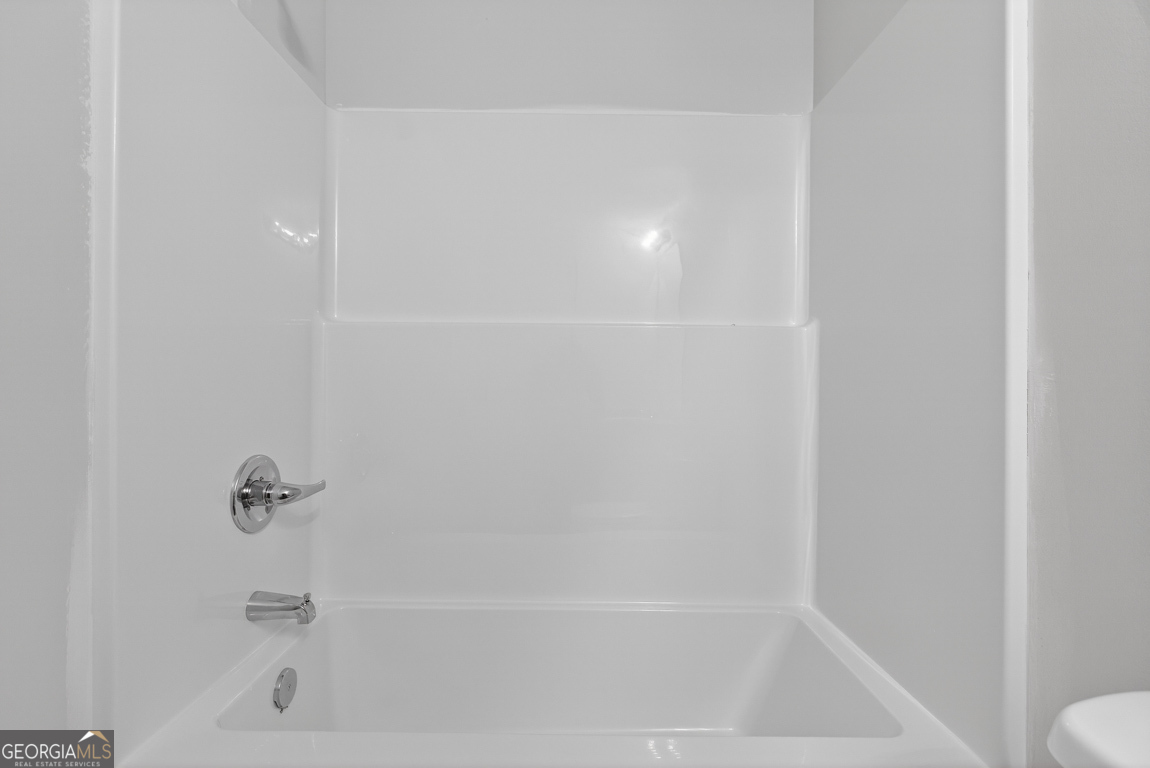 226 Airport Road, Unit 10 Canon, GA 30520 - Photo 22 of 43 a close up of a bathtub