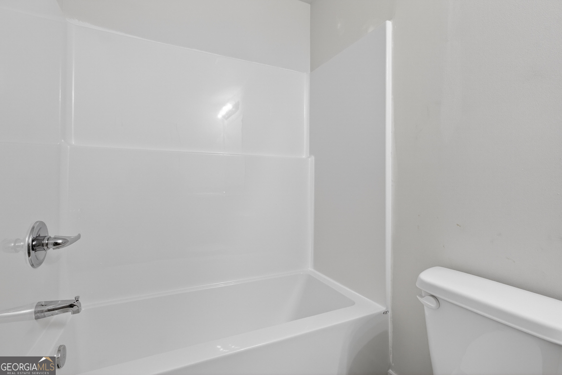 226 Airport Road, Unit 10 Canon, GA 30520 - Photo 32 of 43 a close up of a bathtub