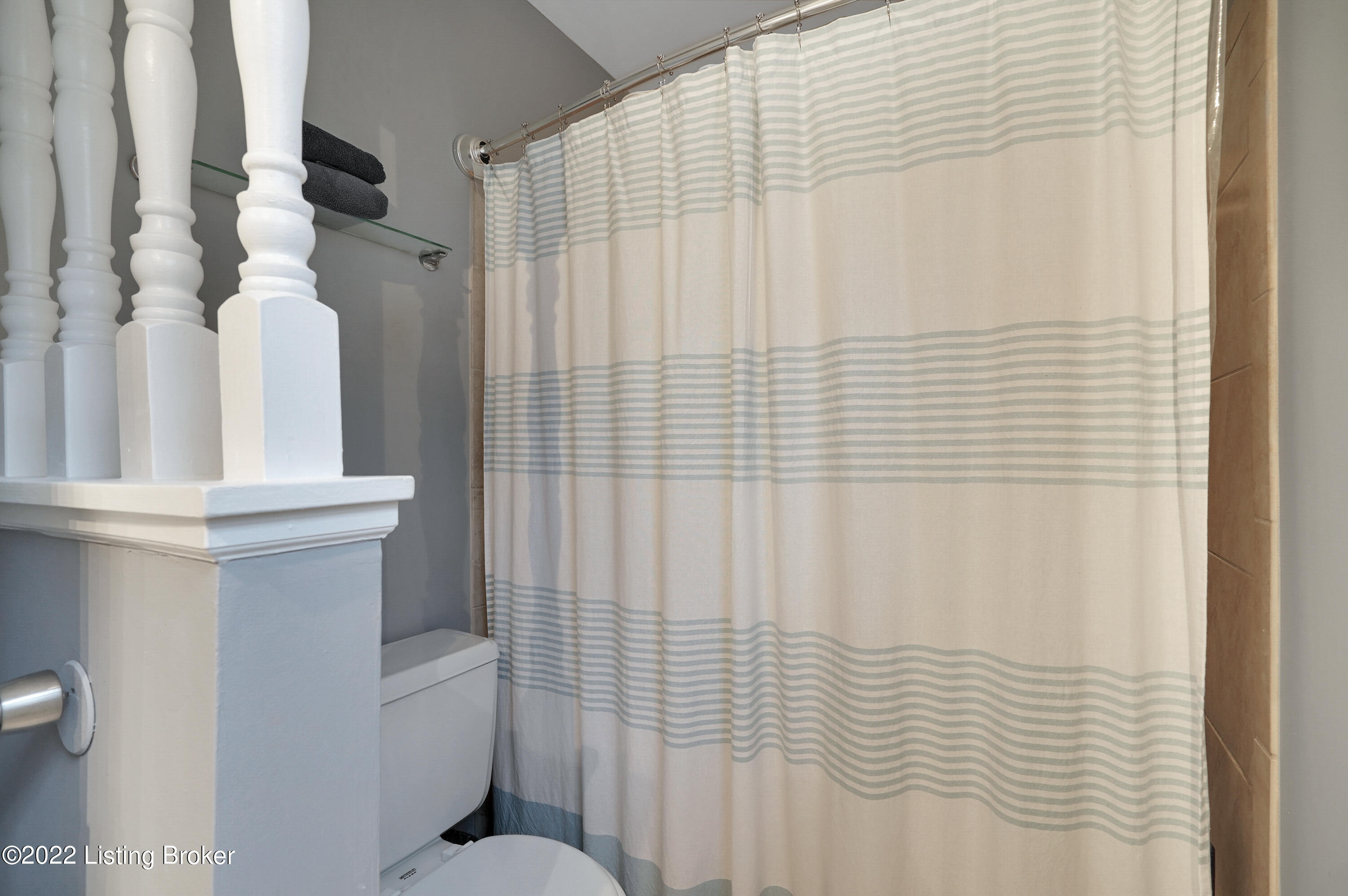 12509 Echo Bridge Road Louisville, KY 40243 - Photo 32 of 47 28 DSC09191