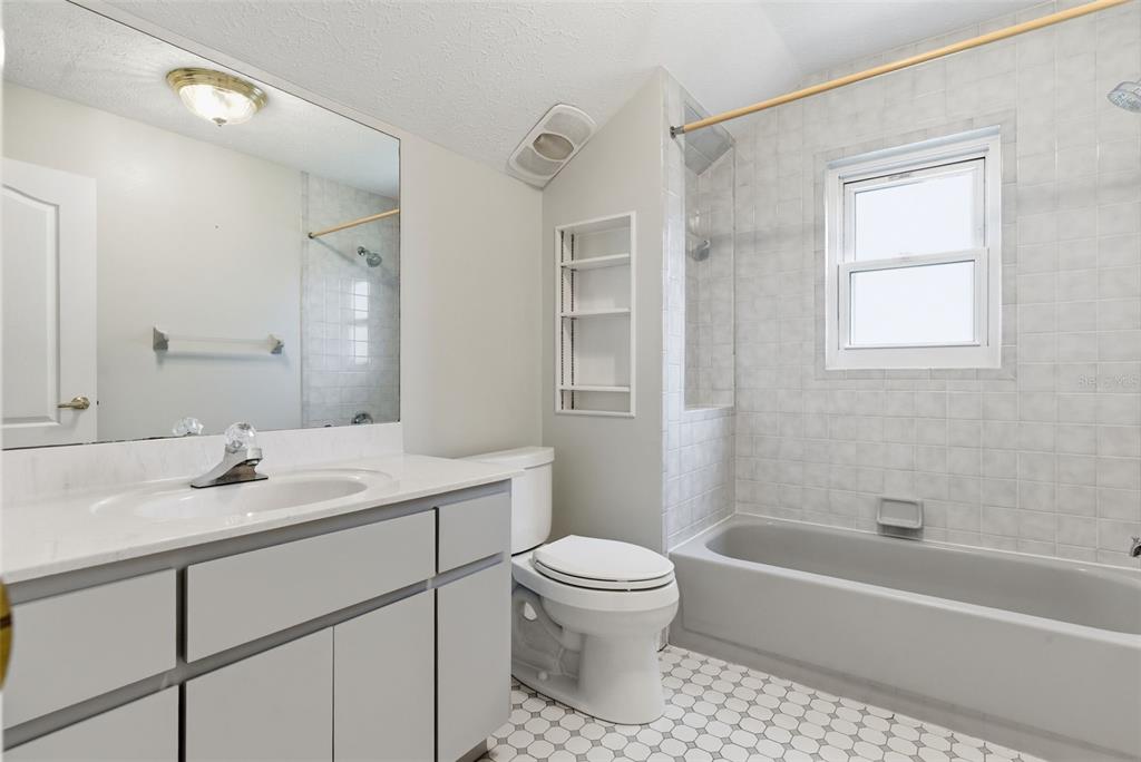 3612 Sugar Loaf Lane Valrico, FL 33596 - Photo 39 of 54