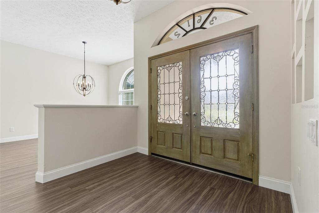 3612 Sugar Loaf Lane Valrico, FL 33596 - Photo 8 of 54