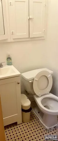 $3,200 | 212 Main Street, Ridgefield Park, NJ 07660