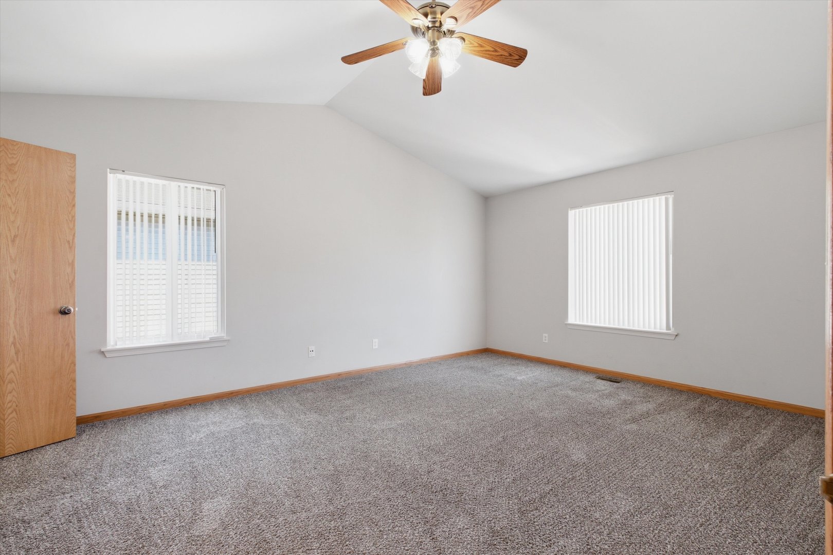 1986 Wedgewood Circle Romeoville, IL 60446 - Photo 26 of 47