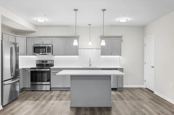 $2,800 | 64 East Mitchell Avenue, Unit 17, Cheshire, CT 06410