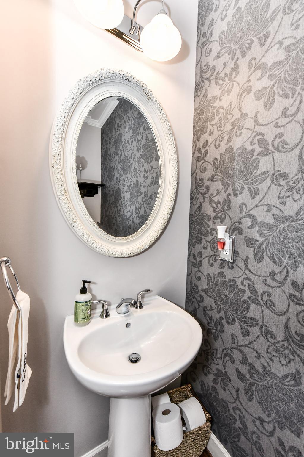 3449 Kemper Road Arlington, VA 22206 - Photo 26 of 33