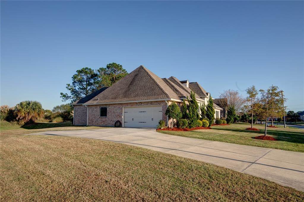208 Masters Point Court Slidell, LA 70458 - Photo 2 of 24 Gallery Image 2