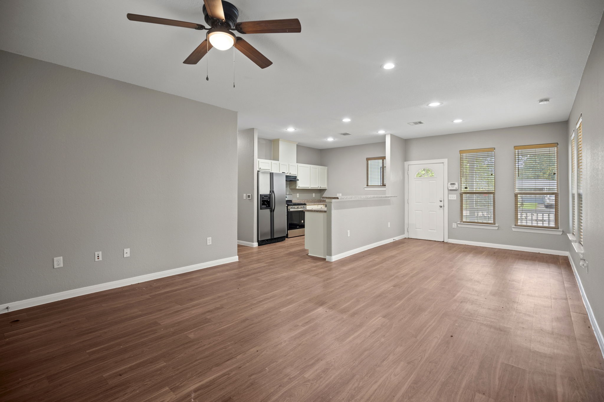 5215 Kingsbury Street Houston, TX 77021 - Photo 7 of 11