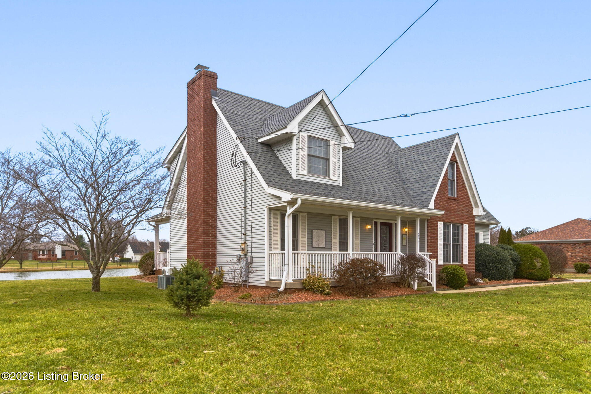 137 Spring Drive Mount Washington, KY 40047 - Photo 3 of 68 137 Spring Dr-25