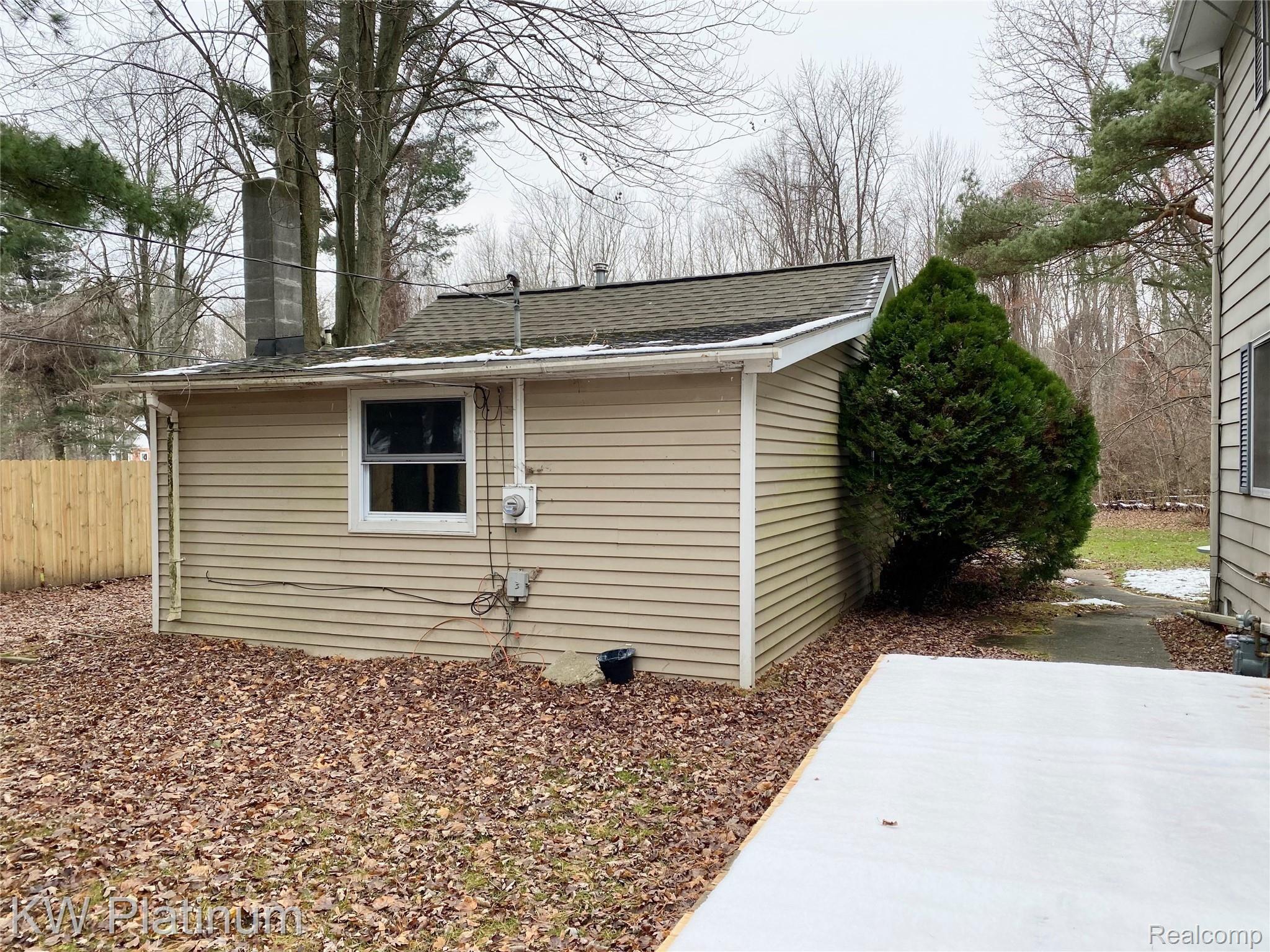 3615 Myrtle Road Fort Gratiot, MI 48059 - Photo 28 of 51 IMG_1815.jpeg