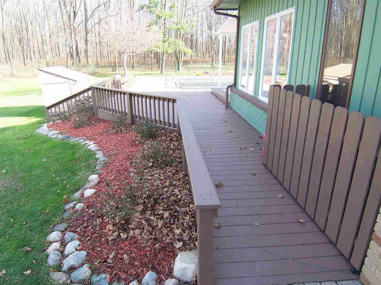 3244 Morrish Road Flushing, MI 48433 - Photo 34 of 45 21391940-33.JPG