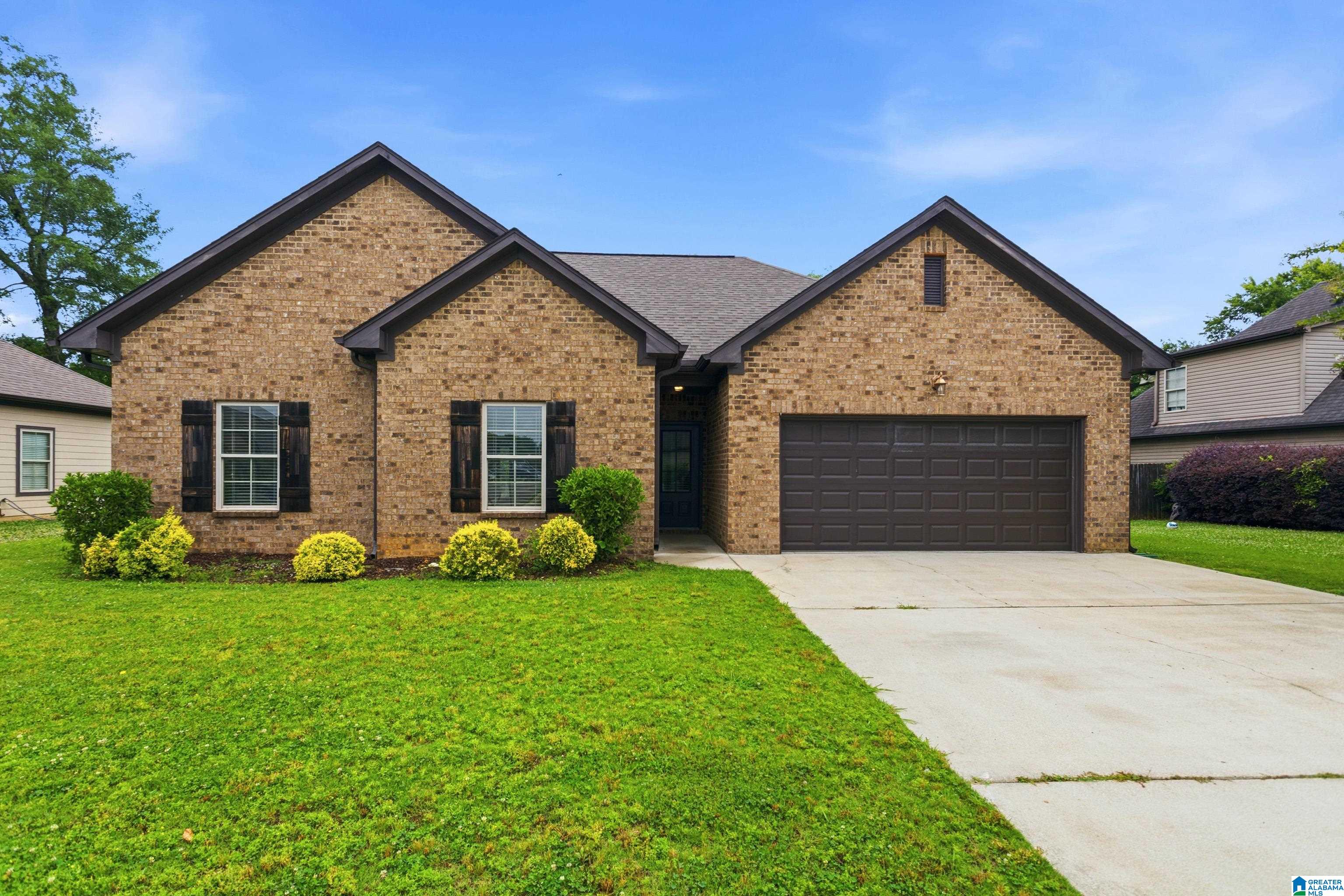 106 Falling Waters Lane Alabaster, AL 35114 - Photo 1 of 36