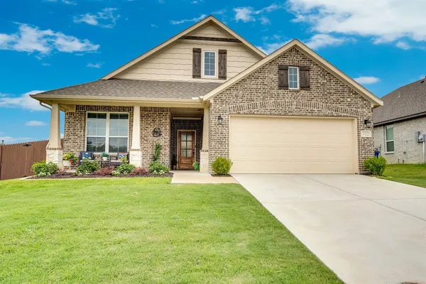 $339,990 | 712 Ascot Court, Ennis, TX 75119