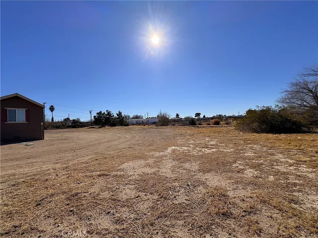 $335,000 | 25544 Jasper Road, Barstow, CA 92311