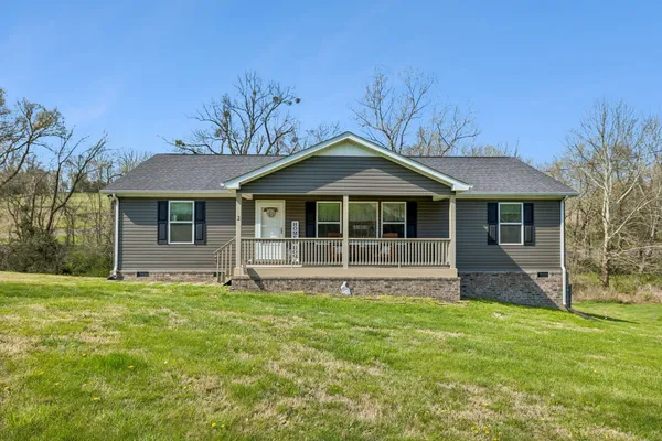 $357,400 | 2 Hickman Creek Road North, Hickman, TN 38567