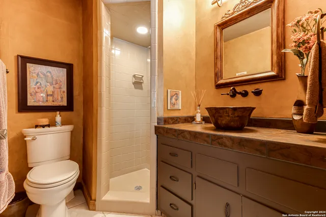 $689,000 | 8651 Bindseil Lane, San Antonio, TX 78266