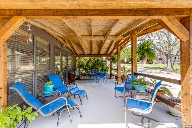 $689,000 | 8651 Bindseil Lane, San Antonio, TX 78266