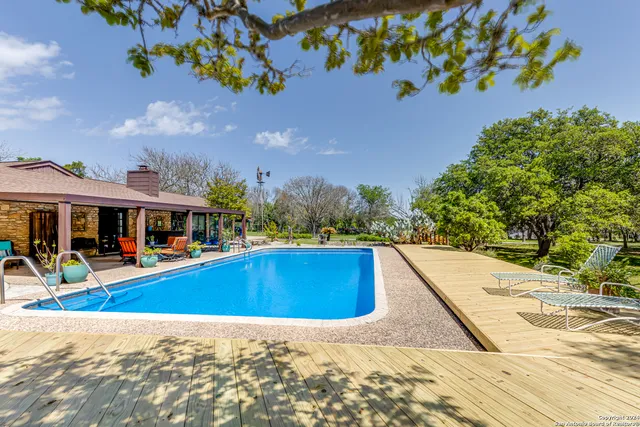 $689,000 | 8651 Bindseil Lane, San Antonio, TX 78266