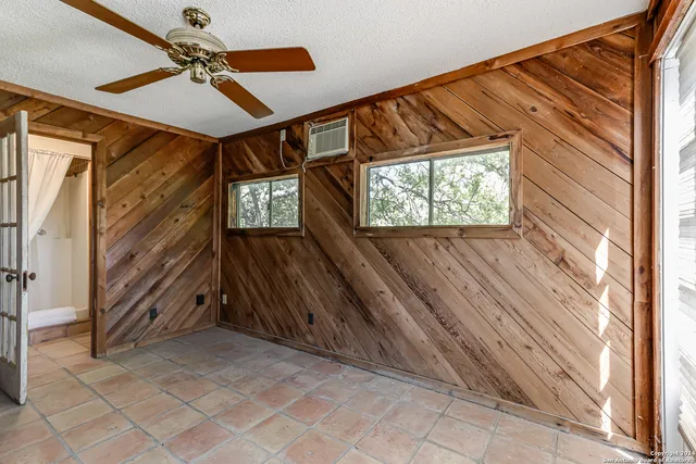 $689,000 | 8651 Bindseil Lane, San Antonio, TX 78266