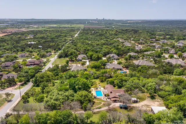 $689,000 | 8651 Bindseil Lane, San Antonio, TX 78266