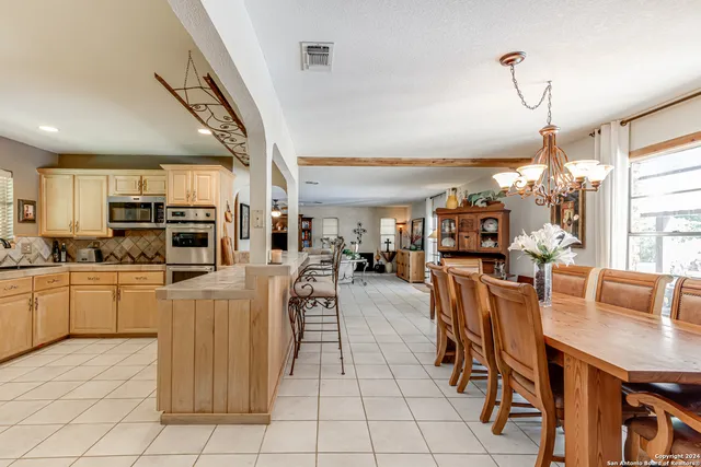 $689,000 | 8651 Bindseil Lane, San Antonio, TX 78266