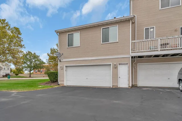 $259,000 | 3540 Woodside Court, Joliet, IL 60431