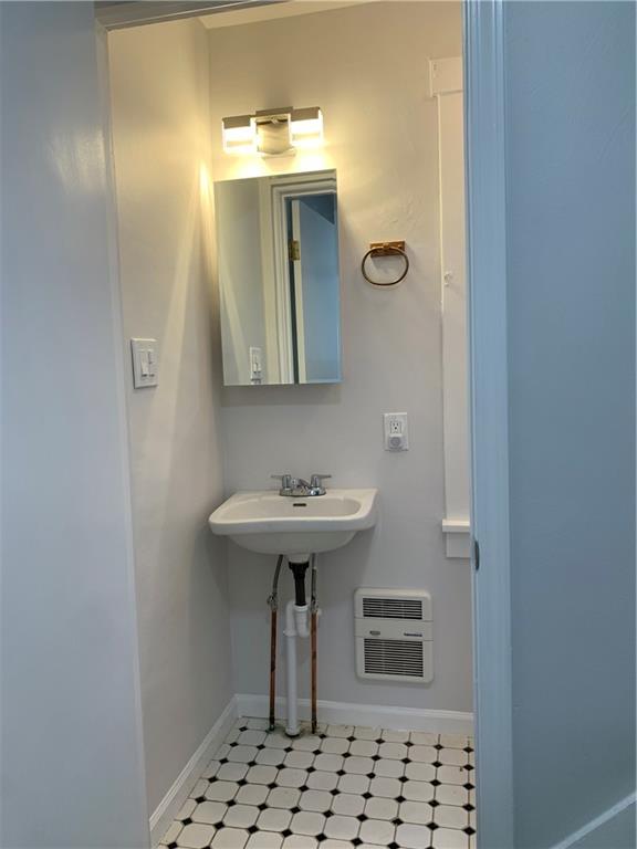 881 Bower Hill Road Pittsburgh, PA 15243 - Photo 6 of 22 Gallery Image 6