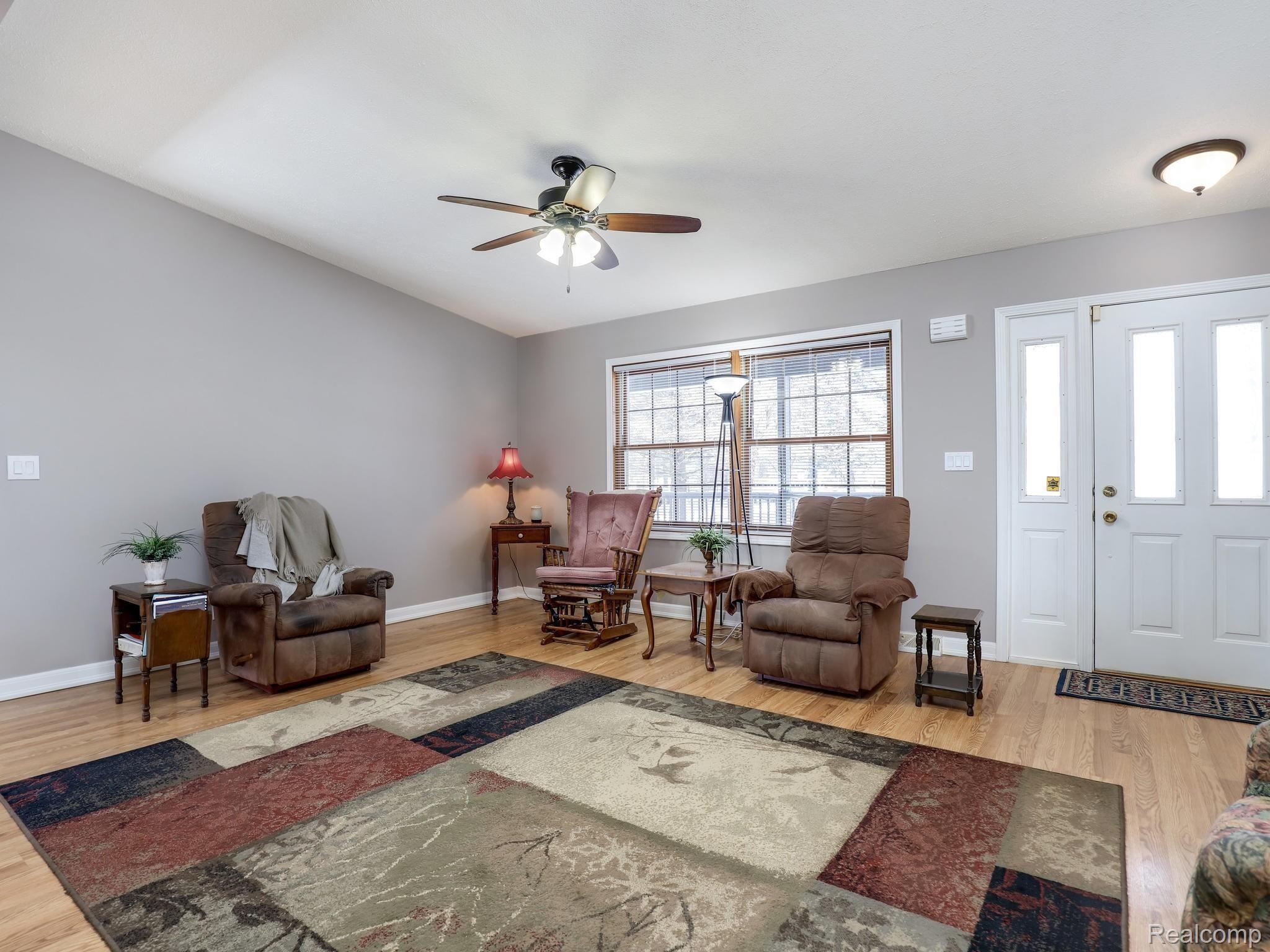 4701 Milett Road Howell, MI 48843 - Photo 10 of 29 4701 Milett Rd Fowlerville MI-002-007-4701 Milett Road Fowlerville-MLS_Size.jpg
