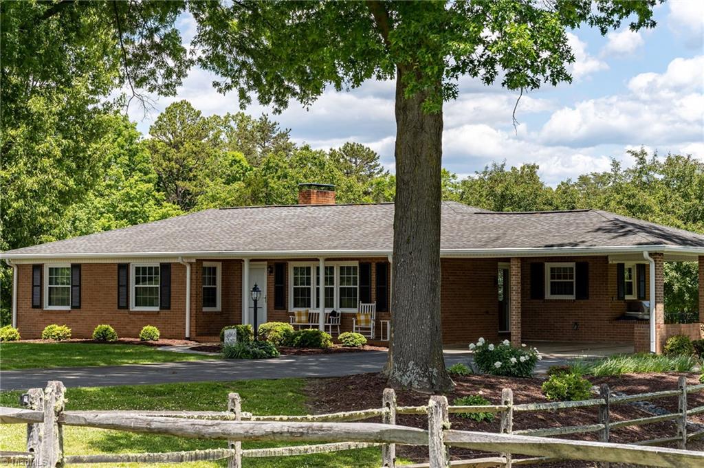 7810 West Road Walnut Cove, NC 27052 - Photo 3 of 50 Gallery Image 3