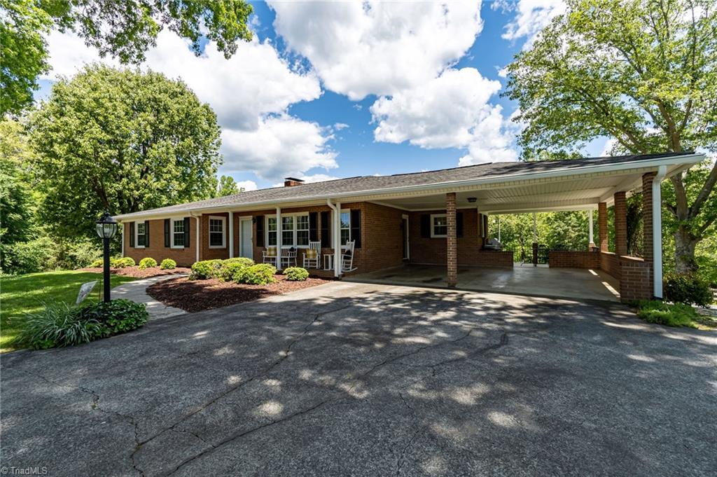 7810 West Road Walnut Cove, NC 27052 - Photo 4 of 50 Gallery Image 4