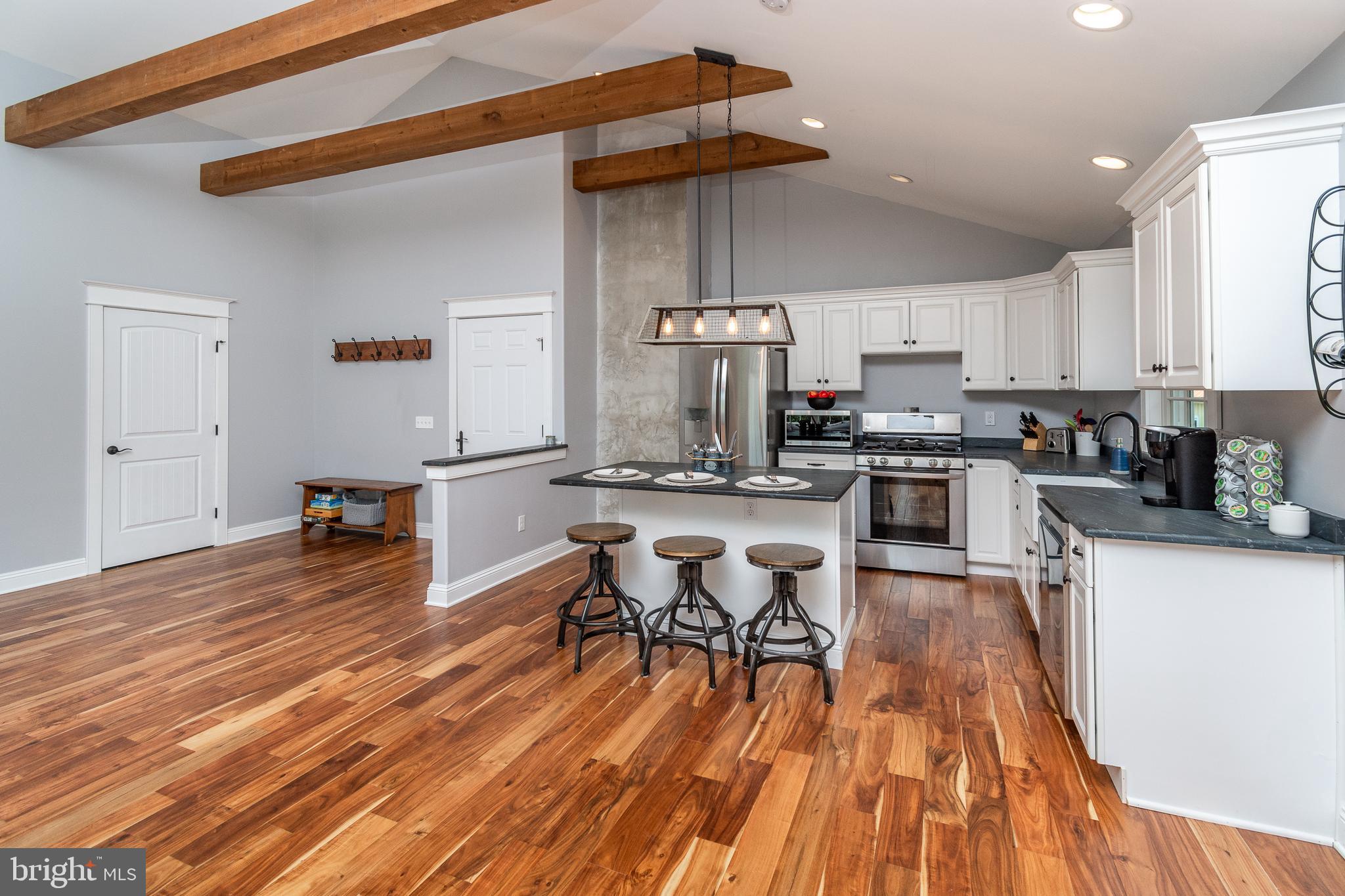2969 Windy Bush Road Newtown, PA 18940 - Photo 66 of 124 Loft/In-Law Suite above the Garage w/Hardwood