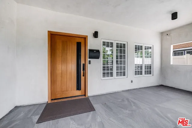 $1,749,000 | 1033 North Pass Avenue, Burbank, CA 91505