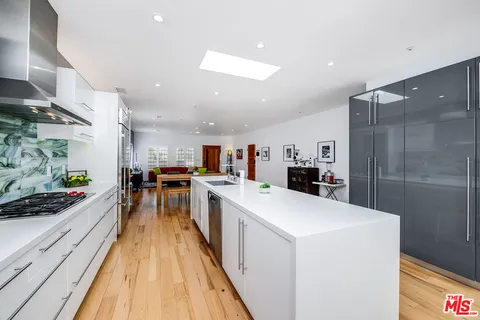 $1,749,000 | 1033 North Pass Avenue, Burbank, CA 91505