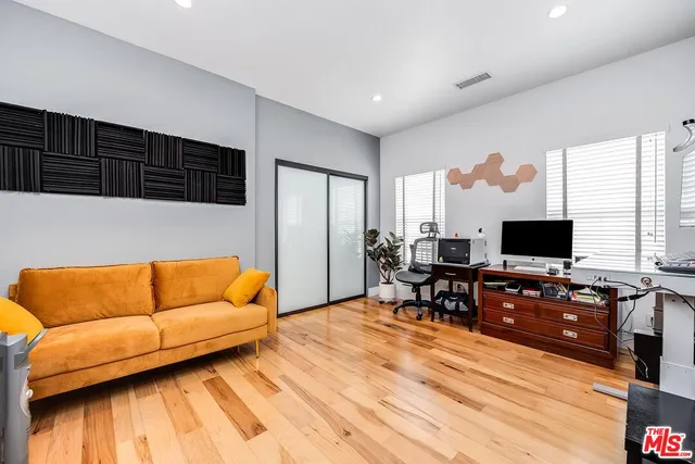 $1,749,000 | 1033 North Pass Avenue, Burbank, CA 91505