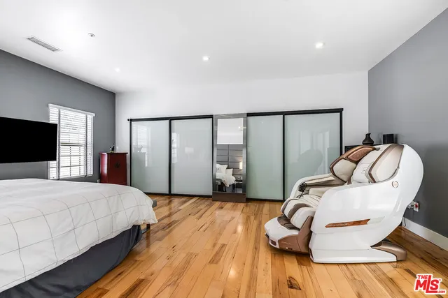 $1,749,000 | 1033 North Pass Avenue, Burbank, CA 91505